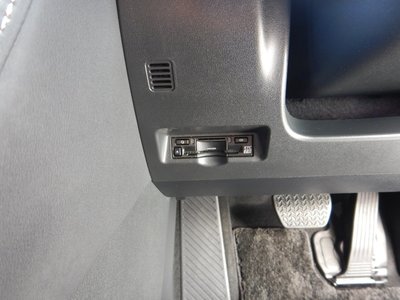 صورة 14 لـ 2025 Toyota ALPHARD
