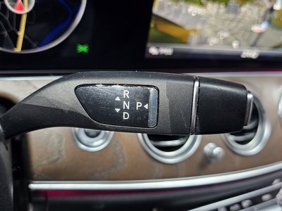 MERCEDES-BENZ E-CLASS - 9