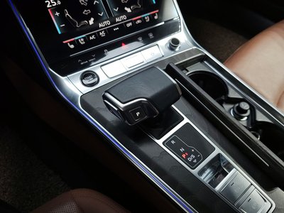 AUDI A6 - 9