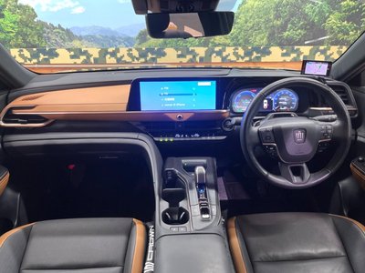 صورة 2 لـ 2023 Toyota CROWN CROSSOVER