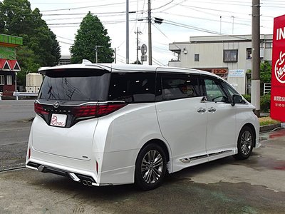 2024 Toyota ALPHARD — фото 8
