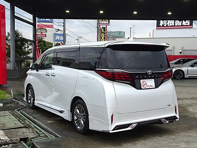 2024 Toyota ALPHARD — фото 9