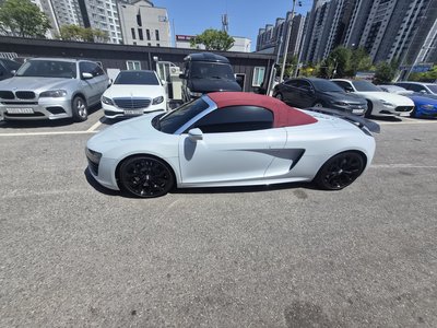 AUDI R8 - 5
