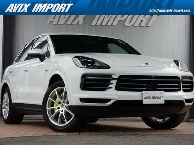 PORSCHE CAYENNE - 1