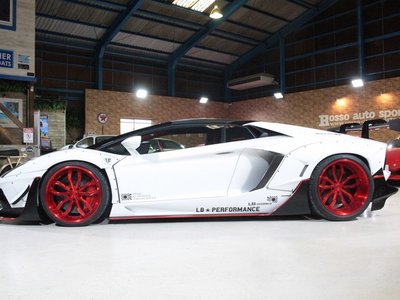 LAMBORGHINI AVENTADOR ROADSTER - 5