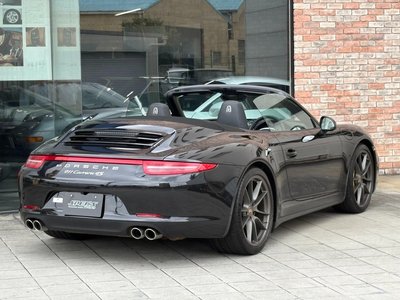 PORSCHE 911 - 4