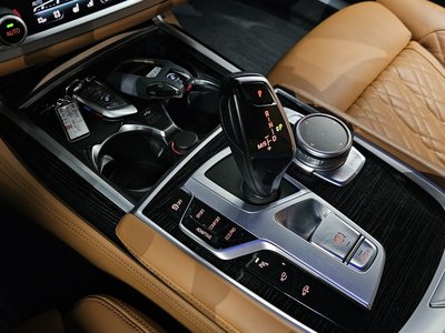 BMW 7 SERIES - 9