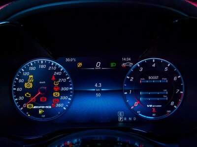 MERCEDES-BENZ GT AMG - 4