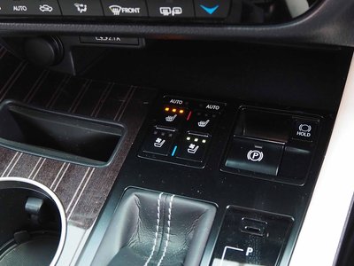 صورة مصغرة 29 لـ 2022 Lexus RX