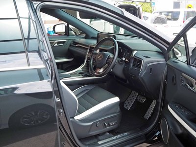 صورة مصغرة 20 لـ 2022 Lexus RX