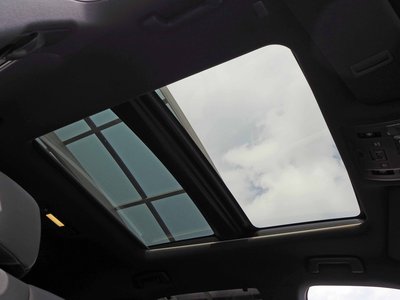 صورة مصغرة 14 لـ 2022 Lexus RX