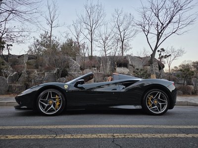 FERRARI F8 SPIDER - 4