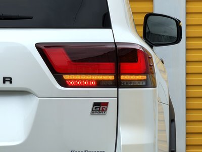 2024 Toyota LAND CRUISER 300 — миниатюра 20