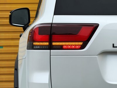 2024 Toyota LAND CRUISER 300 — миниатюра 19