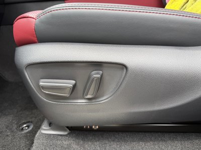 2024 Toyota LAND CRUISER 300 — миниатюра 43