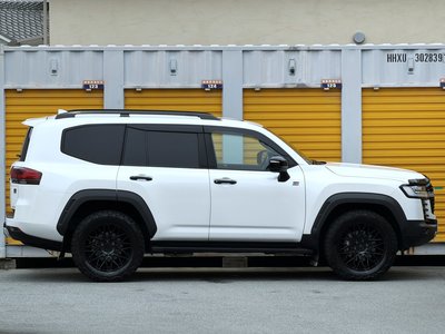 2024 Toyota LAND CRUISER 300 — миниатюра 22