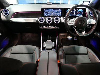 MERCEDES-BENZ GLB - 3