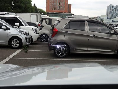 2023 Genesis GV70 — миниатюра 13
