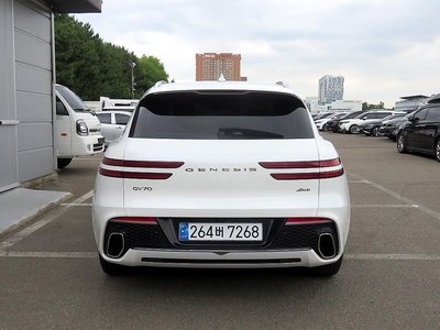 2023 Genesis GV70 照片 2