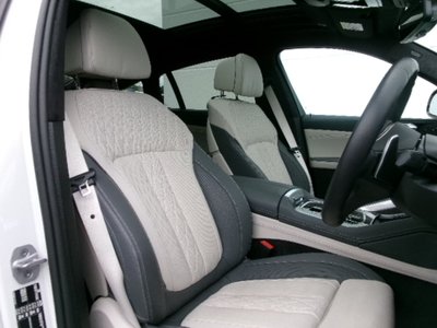 2025 BMW X6 缩略图 33