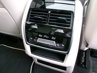 2025 BMW X6 缩略图 37