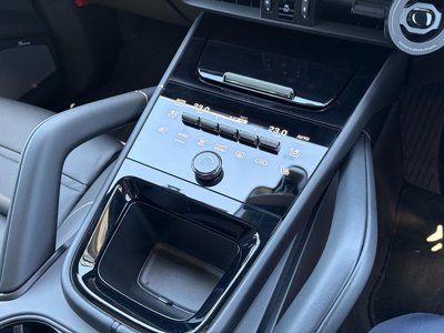 2025 Porsche CAYENNE — миниатюра 36