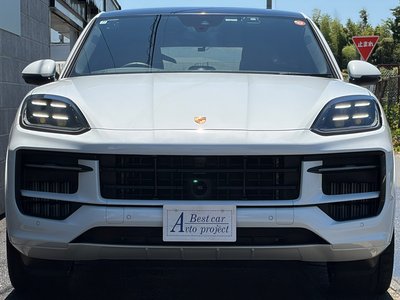 2025 Porsche CAYENNE 照片 3