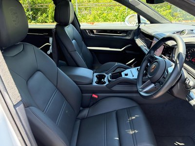2025 Porsche CAYENNE — миниатюра 17