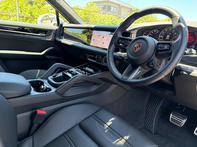 2025 Porsche CAYENNE 照片 2