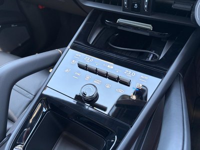 2025 Porsche CAYENNE — миниатюра 37