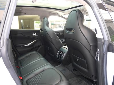 صورة مصغرة 33 لـ 2021 Aston Martin DBX