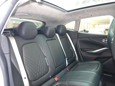 صورة مصغرة 34 لـ 2021 Aston Martin DBX