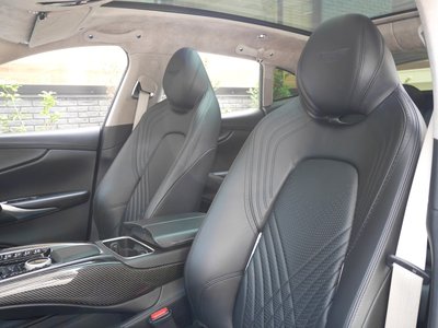 صورة مصغرة 41 لـ 2021 Aston Martin DBX