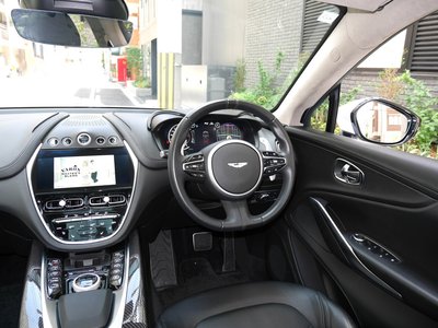 صورة 15 لـ 2021 Aston Martin DBX