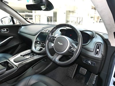 صورة 11 لـ 2021 Aston Martin DBX