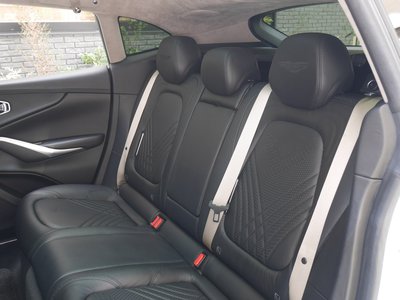 صورة مصغرة 38 لـ 2021 Aston Martin DBX
