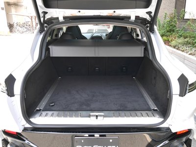 صورة مصغرة 36 لـ 2021 Aston Martin DBX