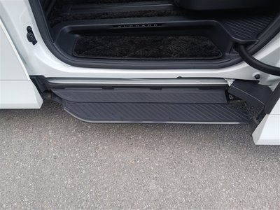 TOYOTA ALPHARD - 4
