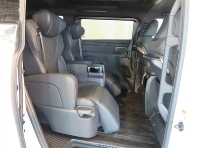 2023 Toyota ALPHARD — миниатюра 11