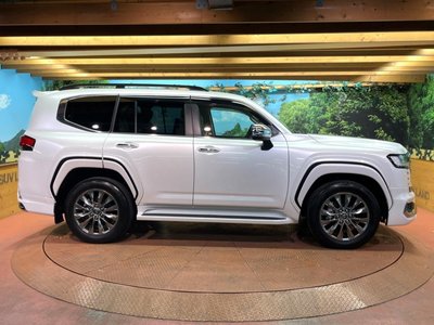 2023 Toyota LAND CRUISER 300 — миниатюра 65