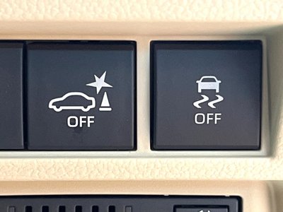 2023 Toyota LAND CRUISER 300 — миниатюра 37