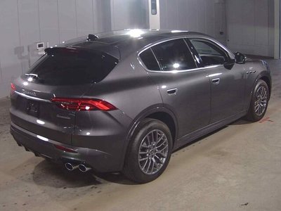 صورة 5 لـ 2023 Maserati GRECALE