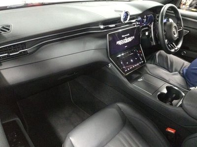 صورة 3 لـ 2023 Maserati GRECALE