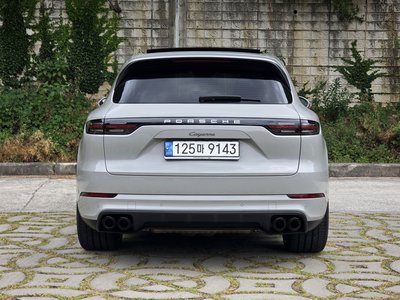 PORSCHE CAYENNE - 3
