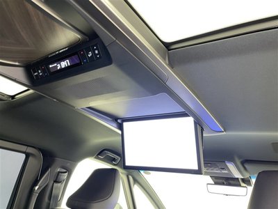 صورة مصغرة 13 لـ 2024 Lexus LM