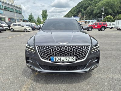 صورة 2 لـ 2021 Genesis GV80