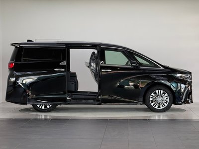 2026 TOYOTA ALPHARD — фото 9