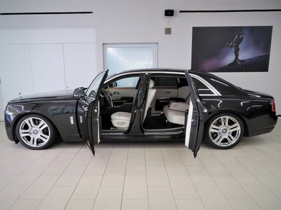 ROLLS-ROYCE GHOST - 7