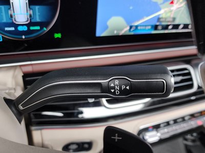 MERCEDES-BENZ GLS - 9