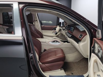 MERCEDES-BENZ GLS - 10